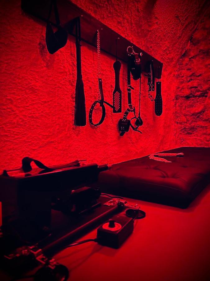أوباني Love Room Suite Dirty Diana المظهر الخارجي الصورة